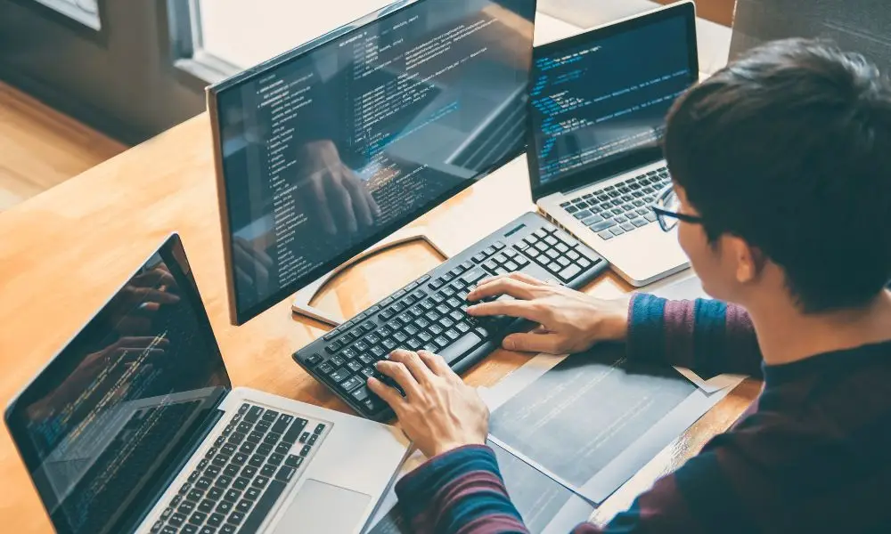 Web Application Development Frameworks: A Comparison of Popular Choices 1 Web Application Development Framework